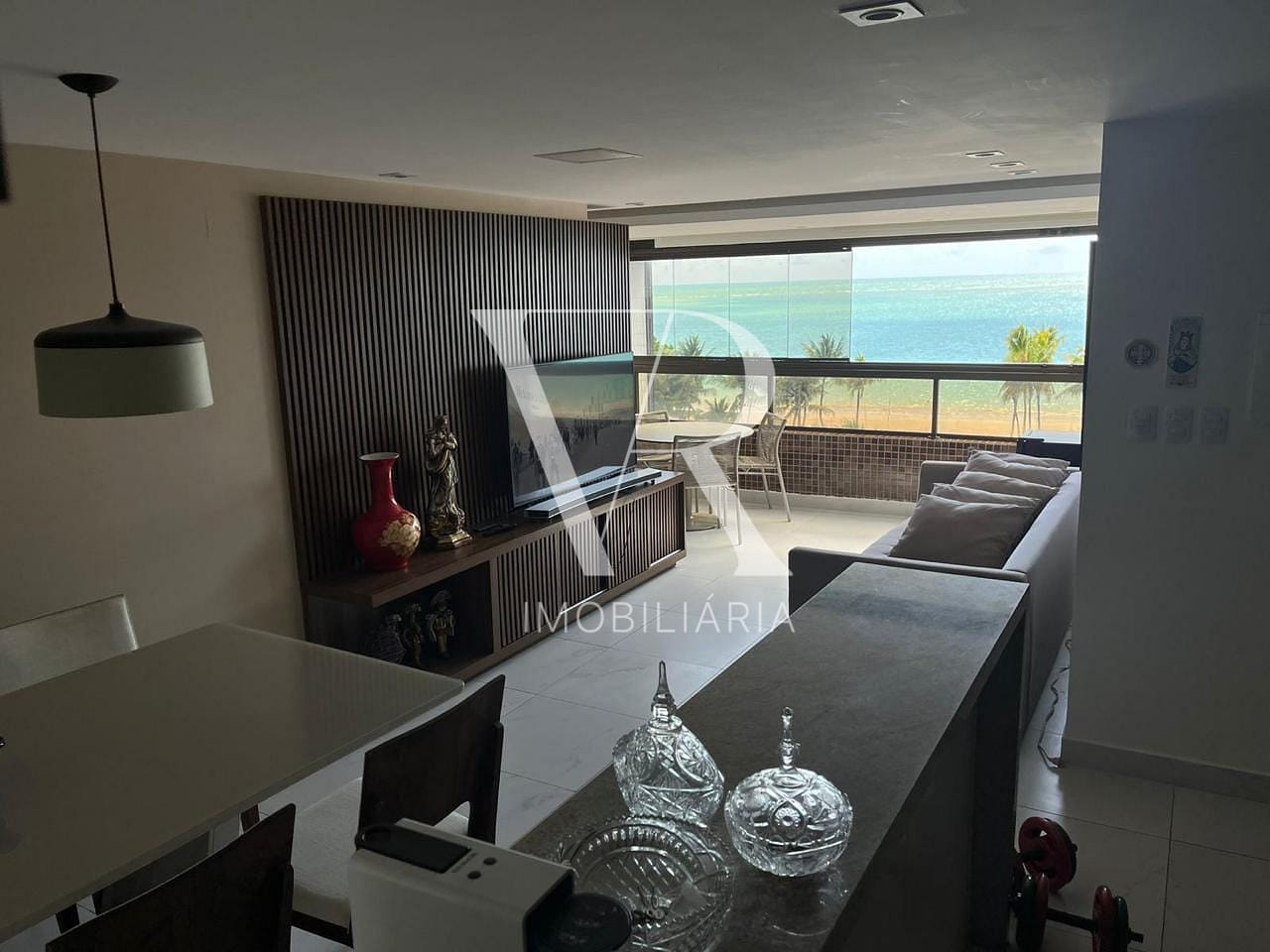 Apartamento à venda com 2 quartos, 85m² - Foto 1