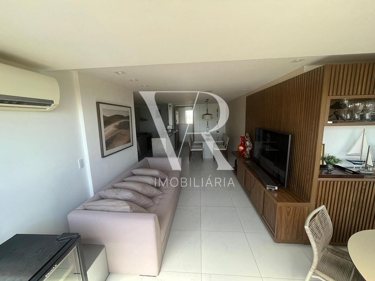 Apartamento à venda com 2 quartos, 85m² - Foto 2