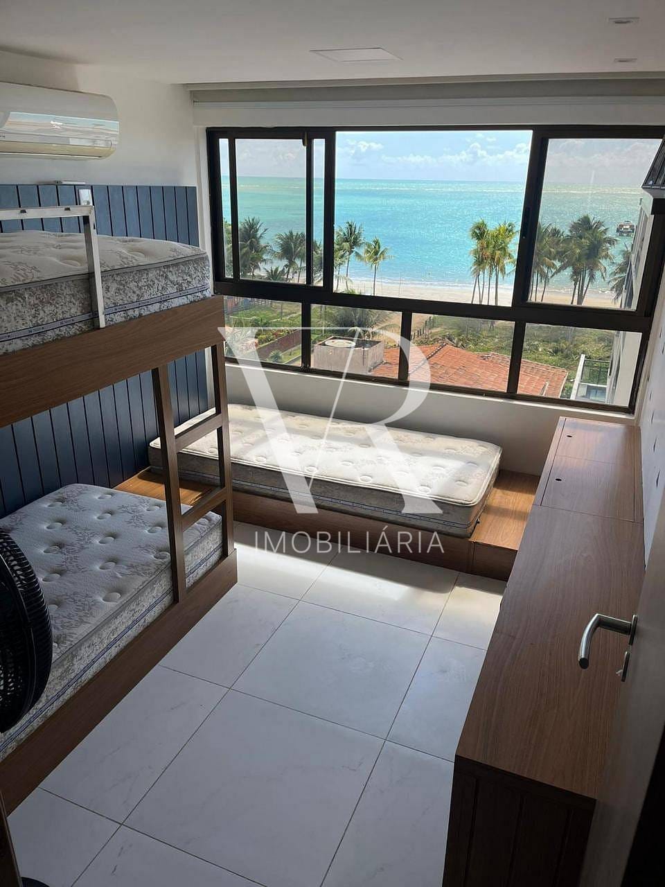 Apartamento à venda com 2 quartos, 85m² - Foto 4
