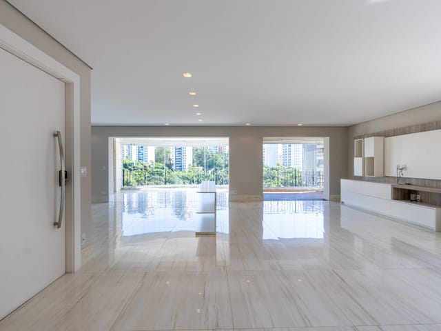 Apartamento com 392m² 4 quartos e 5 banheiros, à venda, no bairro Vila Suzana em São Paulo