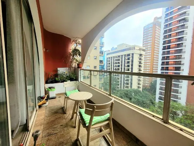 Apartamento 4 quartos e 4 banheiros, à venda ou para alugar, no bairro Jardim Paulista em São Paulo