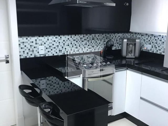 Apartamento 3 quartos e 4 banheiros, à venda, no bairro Centro em Balneário Camboriú