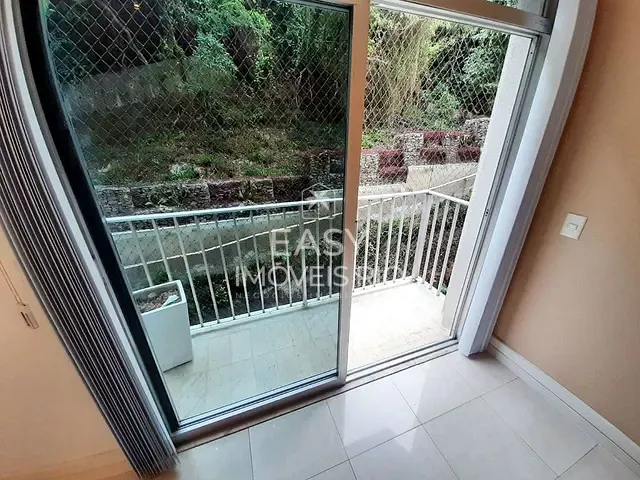 Apartamento com 82m² 2 quartos e 3 banheiros, para alugar, no bairro Lagoa em Rio de Janeiro