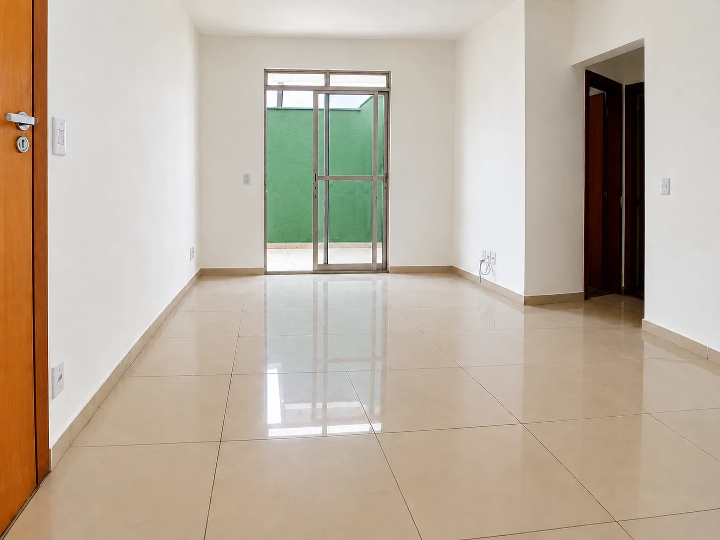 Apartamento para alugar com 3 quartos, suíte e área privativa no Padre Eustáquio
