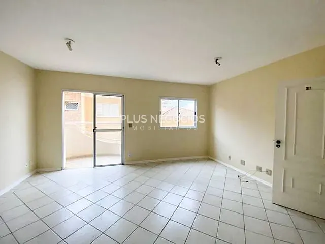 Apartamento com 83m² 3 quartos e 2 banheiros, à venda, no bairro Parque Campolim em Sorocaba