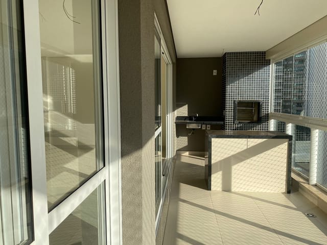 Apartamento com 229m² 3 quartos e 3 banheiros, à venda, no bairro Gleba Palhano em Londrina