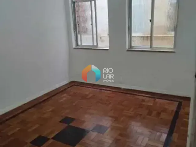 Apartamento com 60m² 2 quartos e 2 banheiros, à venda, no bairro Catete em Rio de Janeiro