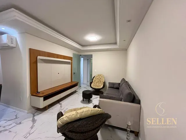 Apartamento 4 quartos e 3 banheiros, para alugar, no bairro Centro em Balneário Camboriú