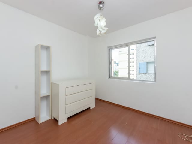 Apartamento com 760m² 2 quartos e 2 banheiros, à venda, no bairro Vila Uberabinha em São Paulo