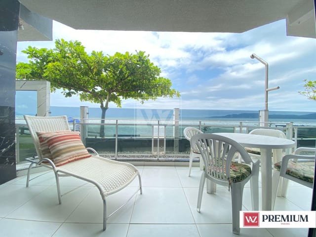 Apartamento com 270m² 4 quartos e 5 banheiros, à venda, no bairro Meia Praia em Itapema