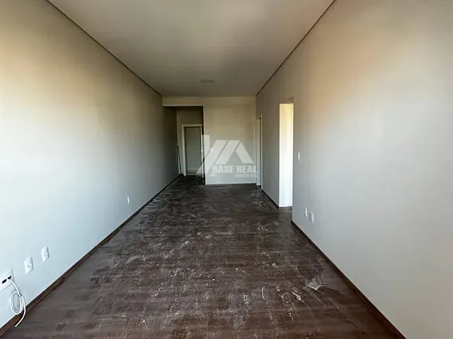 Apartamento 2 quartos e 2 banheiros, à venda, no bairro Centro em Guarapuava