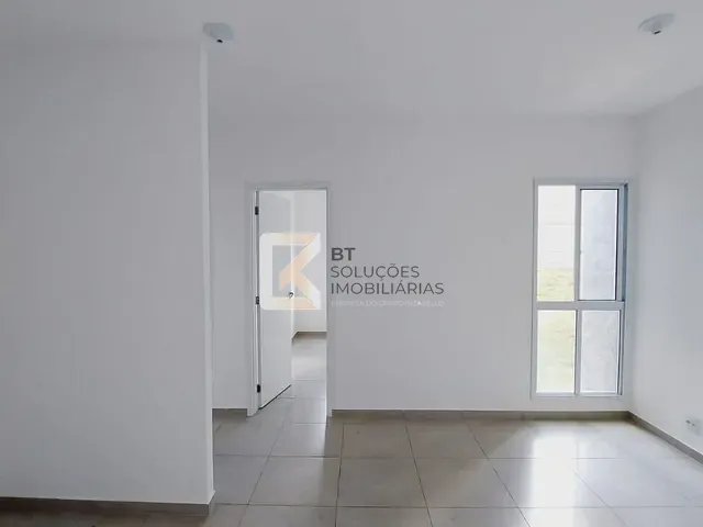Apartamento 2 quartos e 1 banheiro, à venda, no bairro Jardim Bom Sucesso em Indaiatuba