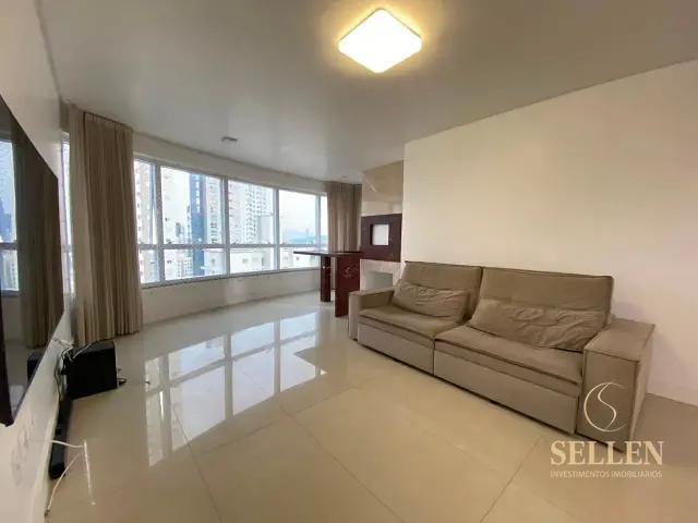 Apartamento 3 quartos e 4 banheiros, para alugar, no bairro Centro em Balneário Camboriú
