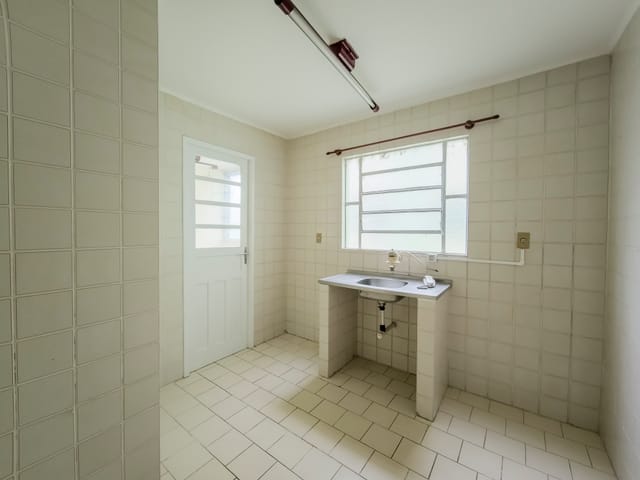 Apartamento com 70m² 3 quartos e 1 banheiro, à venda, no bairro Centro em Pelotas