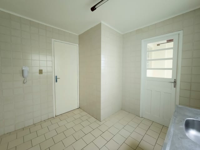 Apartamento com 70m² 3 quartos e 1 banheiro, à venda, no bairro Centro em Pelotas