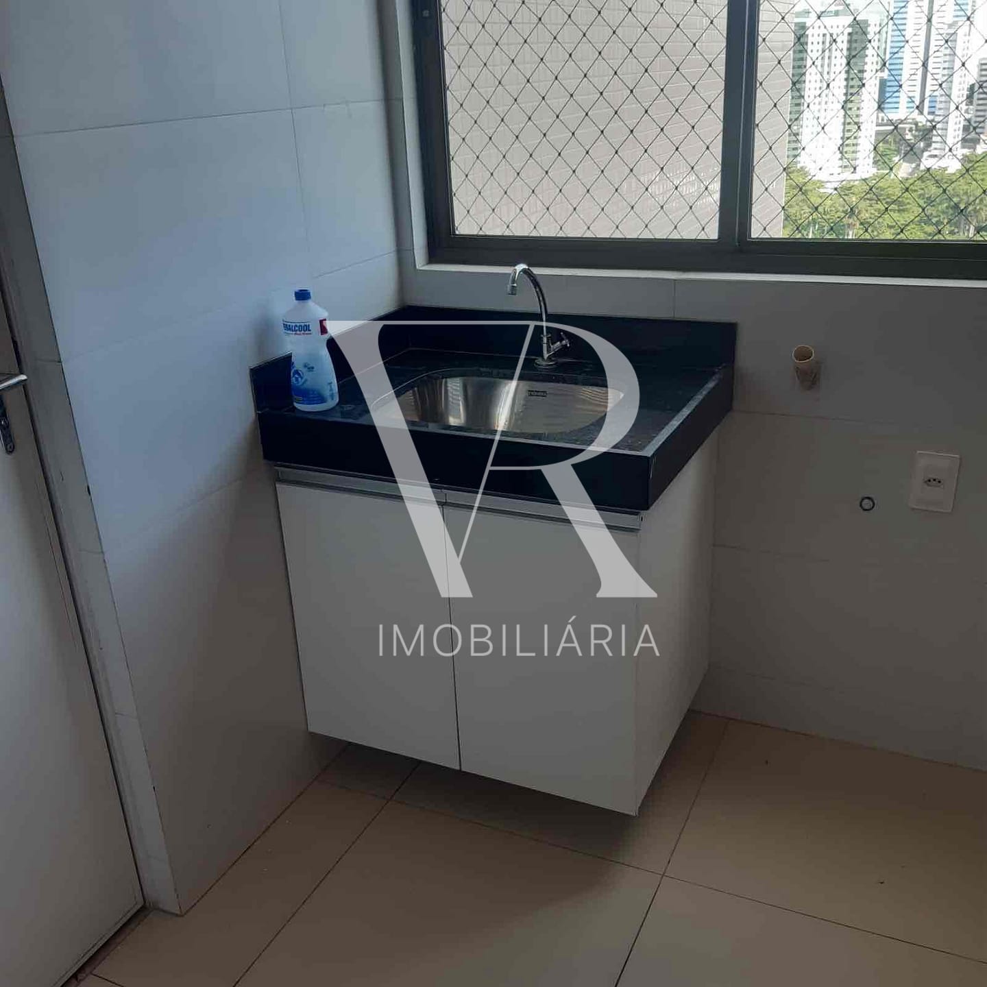 Apartamento para alugar com 3 quartos, 110m² - Foto 15