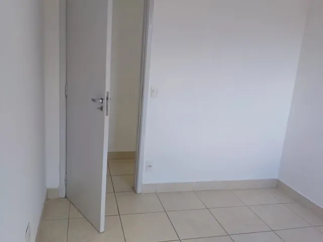 Apartamento 3 quartos e 2 banheiros, para alugar, no bairro Glória em Macaé