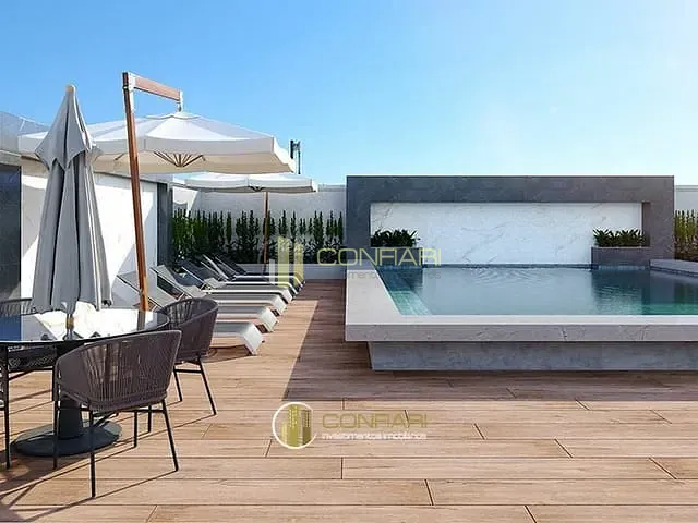 Apartamento com 250m² 4 quartos e 5 banheiros, à venda, no bairro Meia Praia em Itapema