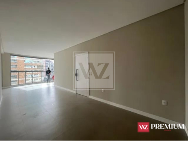 Apartamento com 200m² 3 quartos e 4 banheiros, à venda, no bairro Meia Praia em Itapema