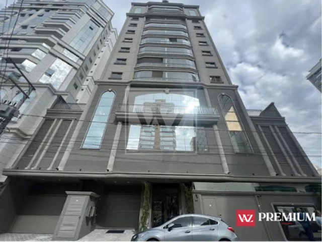 Apartamento com 200m² 3 quartos e 4 banheiros, à venda, no bairro Meia Praia em Itapema