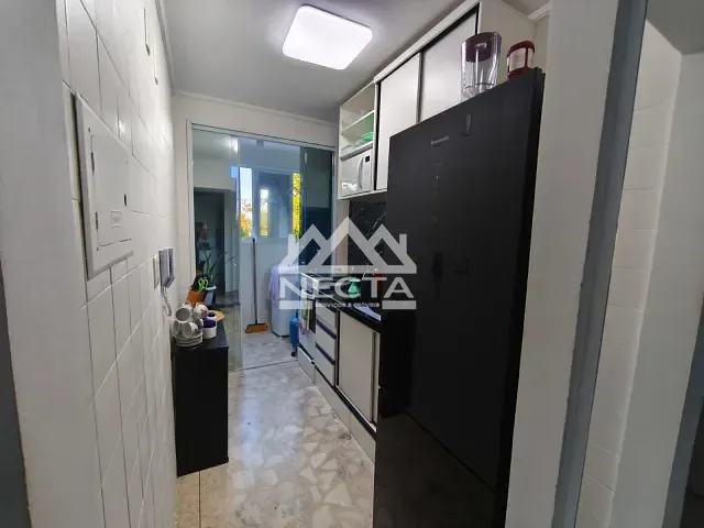 Apartamento com 50m² 1 quarto e 1 banheiro, à venda, no bairro Golfinhos em Caraguatatuba