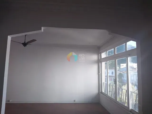 Apartamento com 97m² 2 quartos e 2 banheiros, à venda, no bairro Centro em Petrópolis