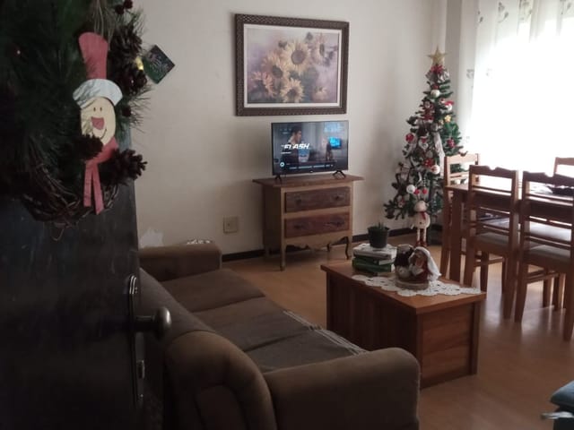 Apartamento 2 quartos e 1 banheiro, à venda, no bairro Corrêas em Petrópolis