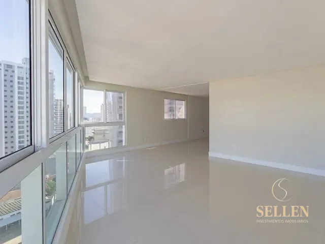Apartamento com 324m² 4 quartos e 4 banheiros, à venda, no bairro Fazenda em Itajaí