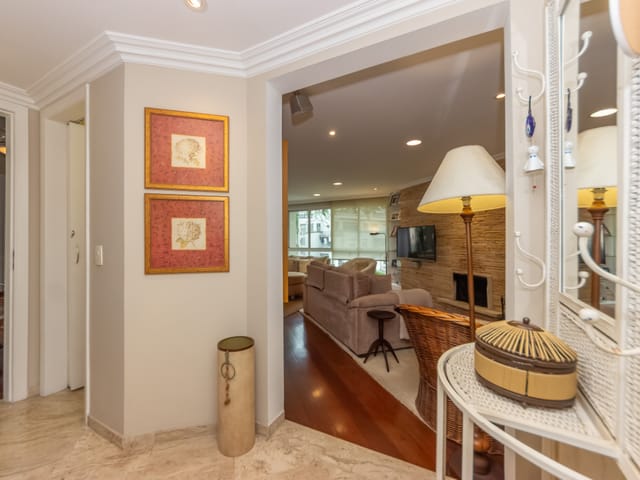Apartamento com 210m² 4 quartos e 4 banheiros, à venda, no bairro Higienópolis em São Paulo