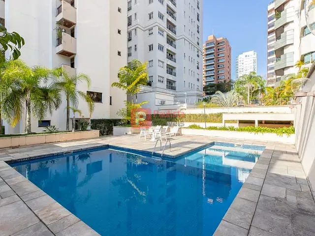 Apartamento à venda, no bairro Moema em São Paulo
