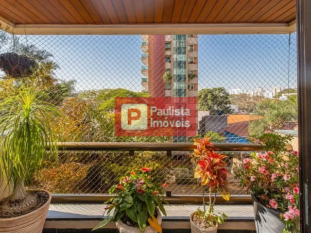 Apartamento à venda, no bairro Moema em São Paulo