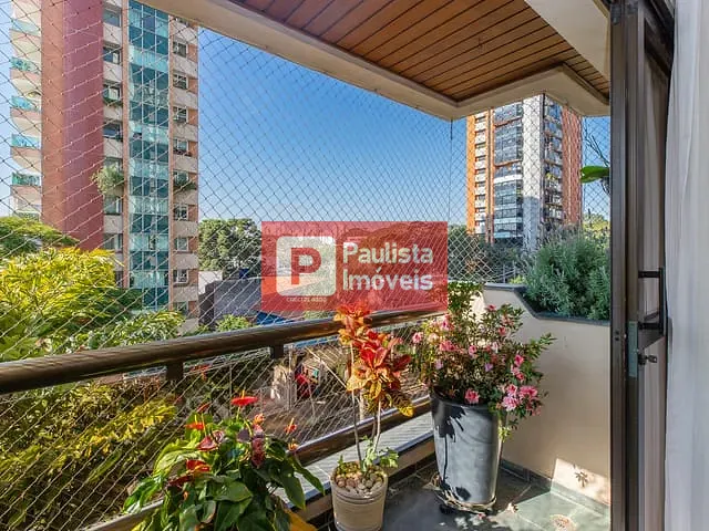Apartamento à venda, no bairro Moema em São Paulo