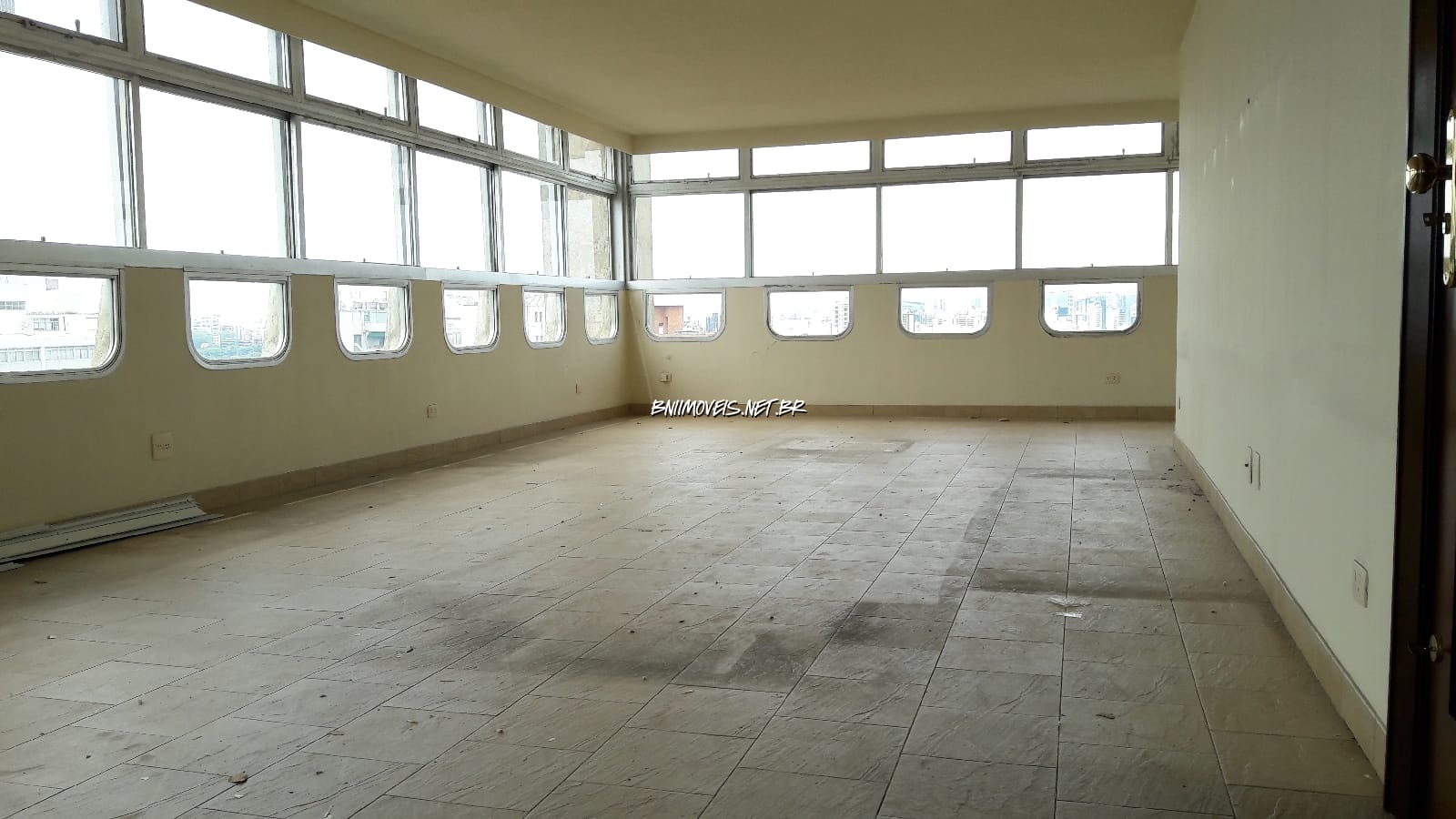 Apartamento, 3 quartos, 230 m² - Foto 2