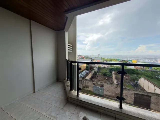 Apartamento com 174m² 3 quartos e 3 banheiros, à venda, no bairro Centro em Londrina