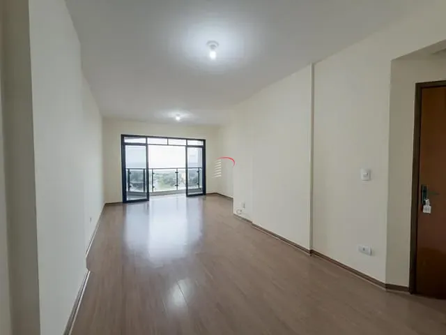 Apartamento com 174m² 3 quartos e 3 banheiros, à venda, no bairro Centro em Londrina