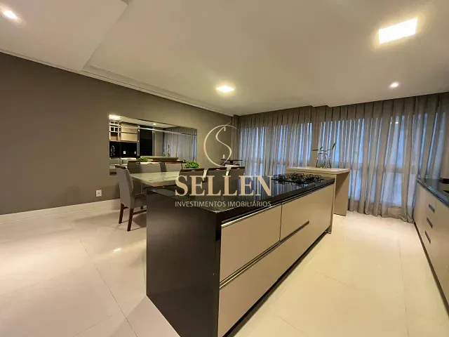 Apartamento com 201m² 3 quartos e 4 banheiros, à venda, no bairro Pioneiros em Balneário Camboriú