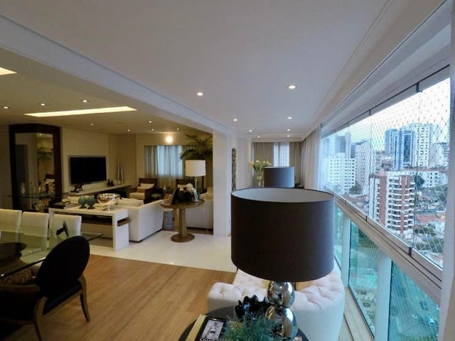 Apartamento com 234m² 4 quartos e 6 banheiros, à venda, no bairro Aclimação em São Paulo