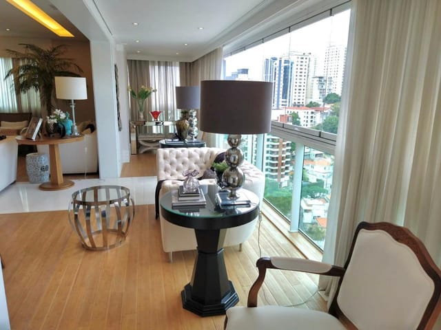 Apartamento com 234m² 4 quartos e 6 banheiros, à venda, no bairro Aclimação em São Paulo