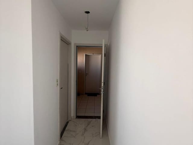 Apartamento 2 quartos e 1 banheiro, à venda, no bairro Parque Jóquei Club em Campos dos Goytacazes