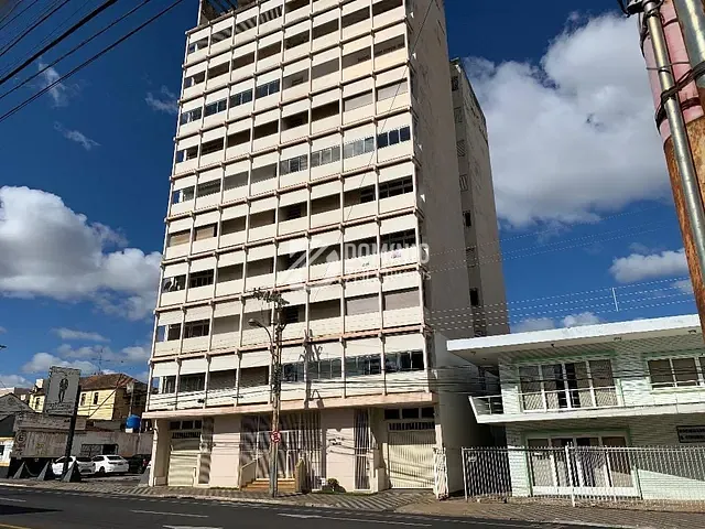 Apartamento com 180m² 3 quartos e 3 banheiros, à venda, no bairro Centro em Uberaba