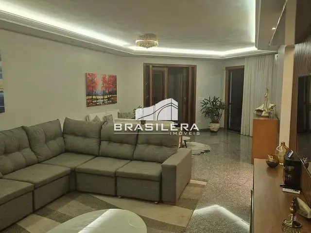 Apartamento com 240m² 4 quartos e 6 banheiros, à venda, no bairro Setor Bueno em Goiânia