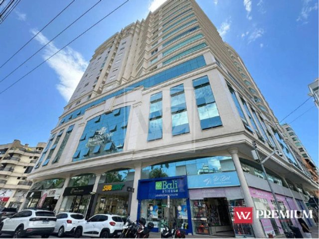 Apartamento com 244m² 4 quartos e 5 banheiros, à venda, no bairro Centro em Itapema