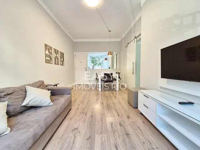 Apartamento com 68m² 2 quartos e 2 banheiros, para alugar, no bairro Copacabana em Rio de Janeiro