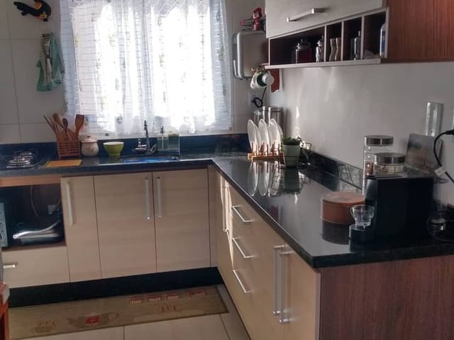 Apartamento 2 quartos e 2 banheiros, à venda, no bairro Carangola em Pindamonhangaba