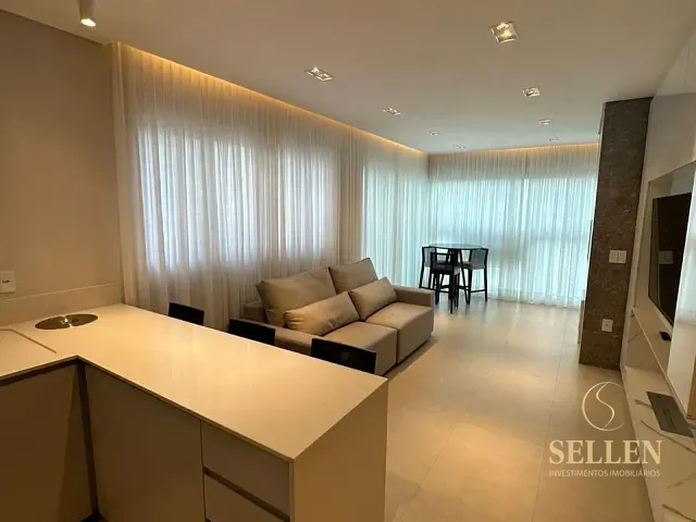 Apartamento 3 quartos e 4 banheiros, à venda, no bairro Meia Praia em Itapema