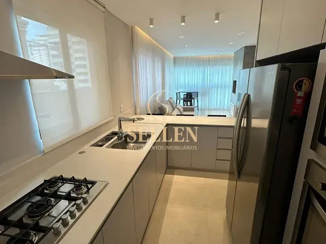 Apartamento 3 quartos e 4 banheiros, à venda, no bairro Meia Praia em Itapema