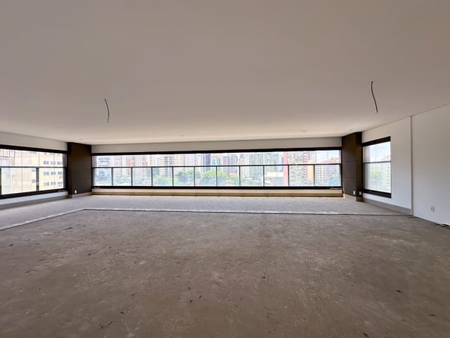 Apartamento com 310m² 4 quartos e 6 banheiros, à venda, no bairro Higienópolis em São Paulo