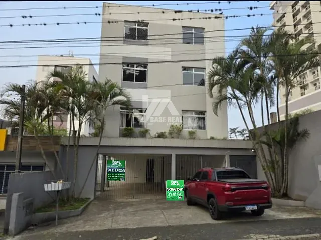 Apartamento com 645m² 18 quartos e 9 banheiros, à venda, no bairro Centro em Ponta Grossa