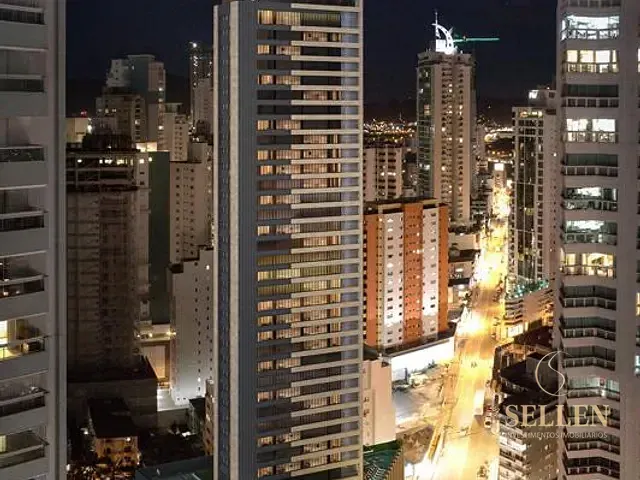 Apartamento 4 quartos e 1 banheiro, à venda, no bairro Centro em Balneário Camboriú