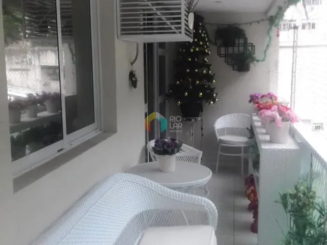 Apartamento com 80m² 3 quartos e 2 banheiros, à venda, no bairro Laranjeiras em Rio de Janeiro